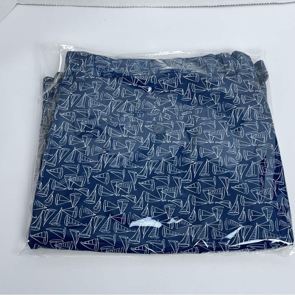 Vineyard Vines Men's Cotton All Over Saliboat Print Chino Shorts Size 42; Preppy - Picture 10 of 10